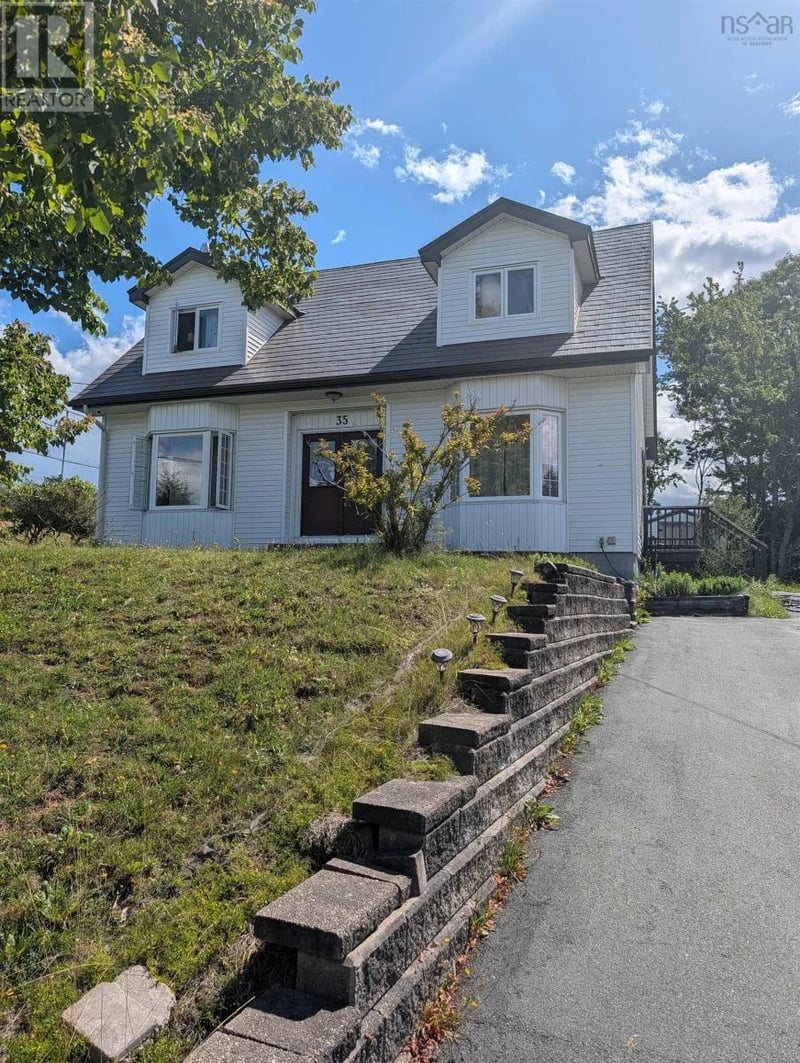 35 Gourok Avenue, Dartmouth, Nova Scotia, B2X2B1, Dartmouth, Nova Scotia — photo 1 of 5