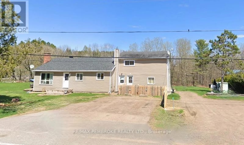 3396 B Line Road, Laurentian Valley, Ontario, K8A6W7, Laurentian Valley, Ontario — photo 1 of 5