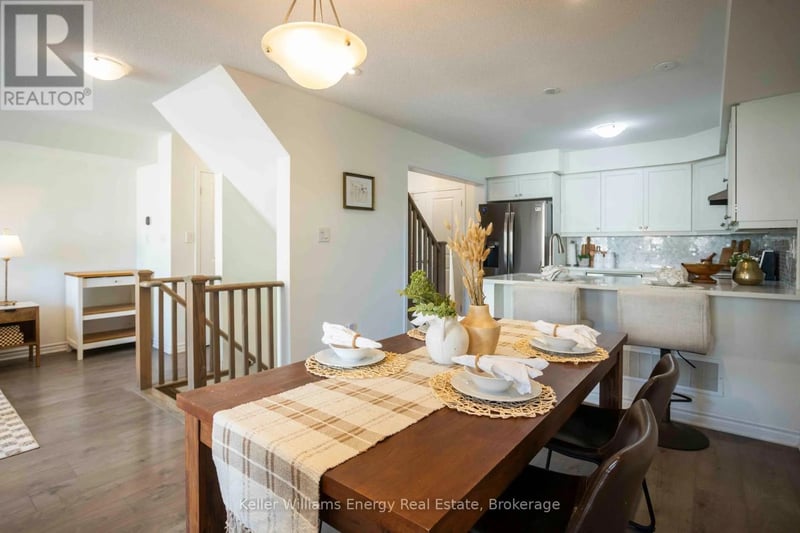 104 Howe Avenue, Toronto (Clairlea-Birchmount), Ontario, M1C0J4, Toronto (Clairlea-Birchmount), Ontario — photo 1 of 5
