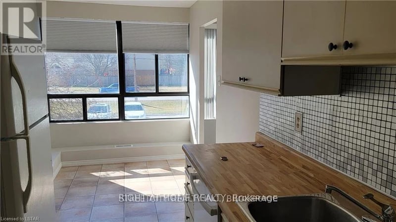#202 1600 ADELAIDE Street, London North (North C), Ontario, N5X3H6, London North (North C), Ontario — photo 1 of 4