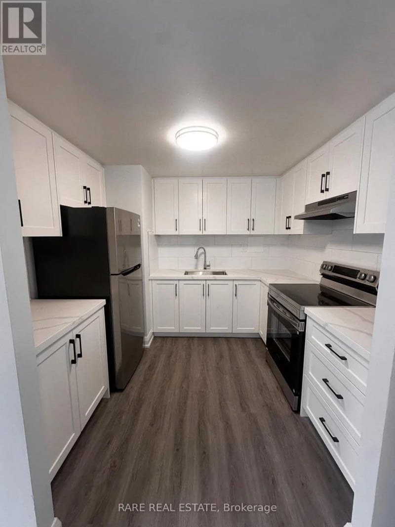 #8 99 Bellevue Avenue, Toronto (Kensington-Chinatown), Ontario, M5T2N8, Toronto (Kensington-Chinatown), Ontario — photo 1 of 5