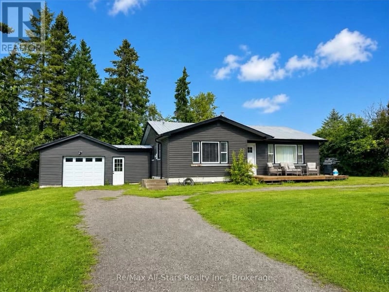 815 County Road 8 Road, Kawartha Lakes (Verulam), Ontario, K0M1N0, Kawartha Lakes (Verulam), Ontario — photo 1 of 5