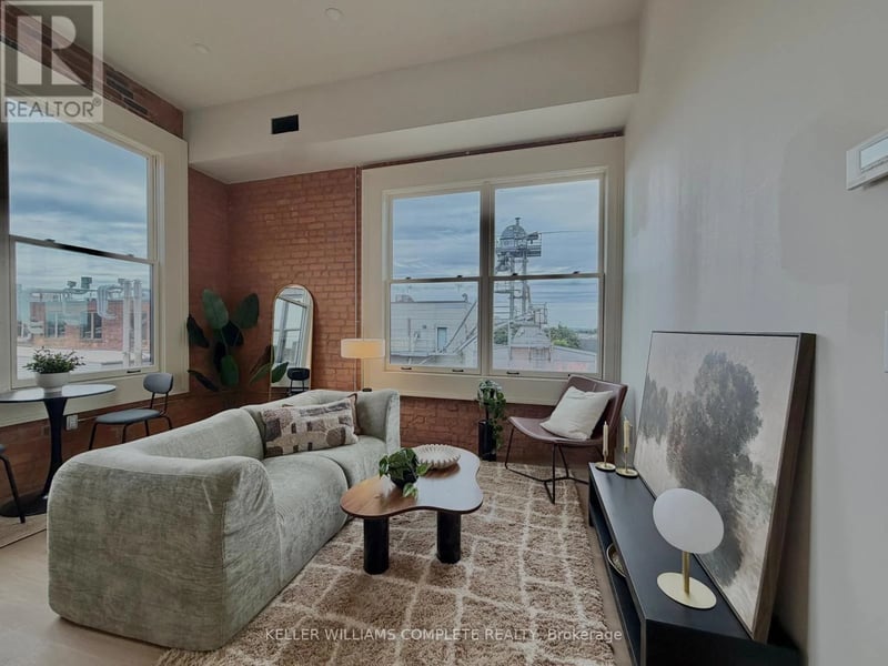 #207 56 York Boulevard, Hamilton (Central), Ontario, L8R0A2, Hamilton (Central), Ontario — photo 1 of 5