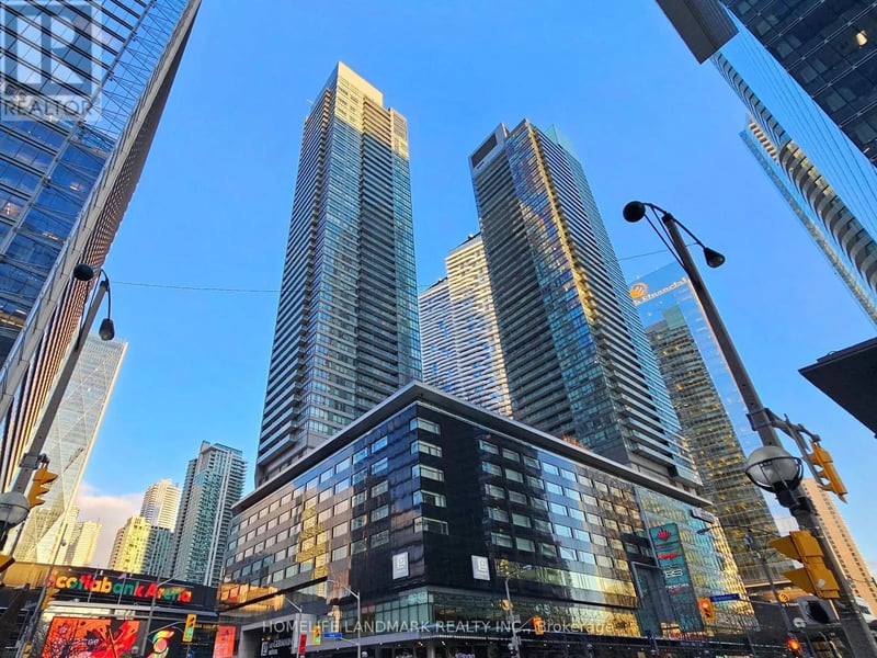 #2410 55 Bremner Boulevard, Toronto (Waterfront Communities), Ontario, M5J0A6, Toronto (Waterfront Communities), Ontario — photo 1 of 5