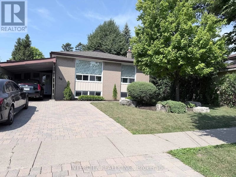 36 Strathburn Boulevard, Toronto (Humberlea-Pelmo Park), Ontario, M9M2K3, Toronto (Humberlea-Pelmo Park), Ontario — photo 1 of 5