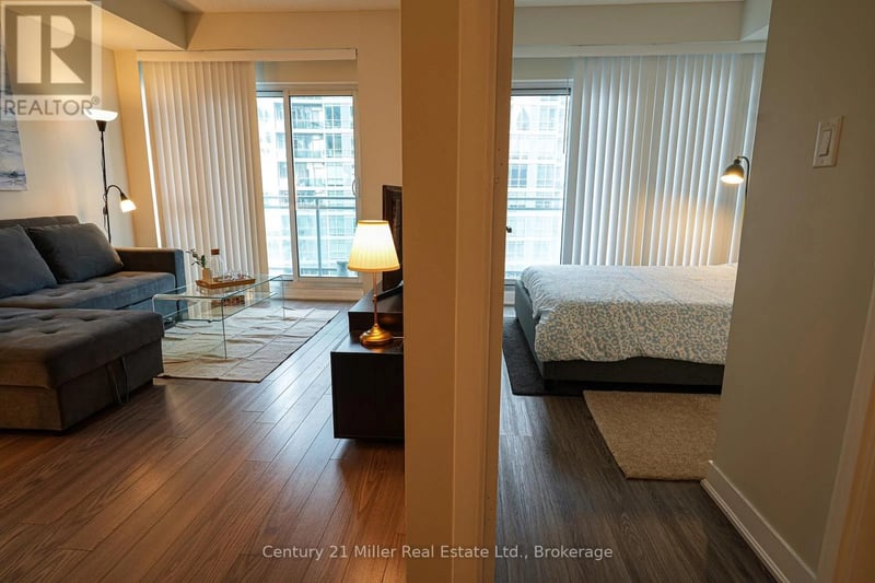 #1634 165 Legion Road North, Toronto (Mimico), Ontario, M8Y0B3, Toronto (Mimico), Ontario — photo 1 of 5