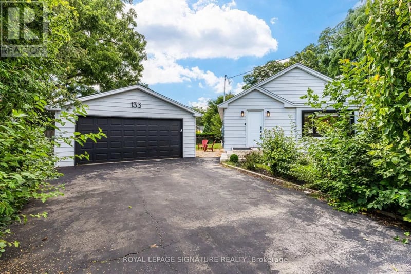 133 Inglewood Drive, Oakville (CO Central), Ontario, L6K1W8, Oakville (CO Central), Ontario — photo 1 of 5