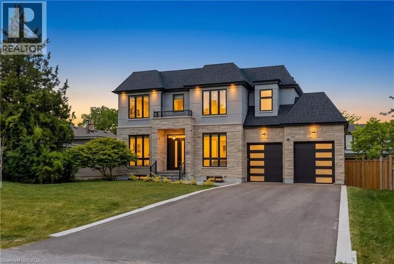 455 SAMFORD Place, Oakville, Ontario, L6L4E7, Oakville, Ontario — photo 1 of 5