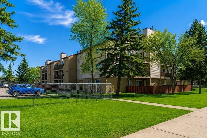 #310 14004 26 ST NW, Edmonton, Alberta, T5Y1Y4, Edmonton, Alberta — photo 1 of 5