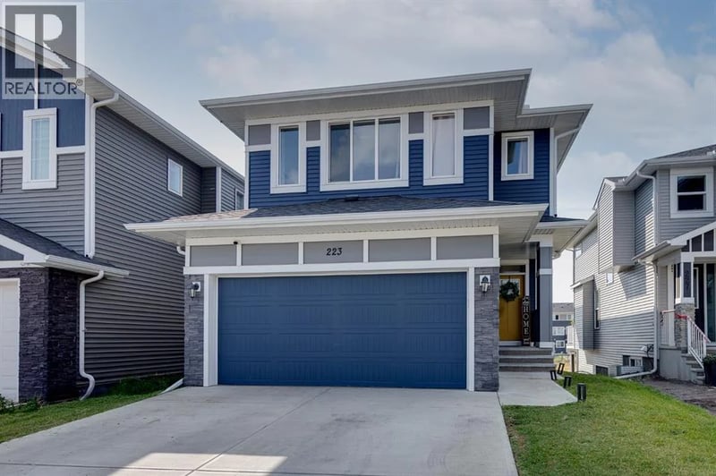 223 Chelsea Heath, Chestermere, Alberta, T1X2N5, Chestermere, Alberta — photo 1 of 5