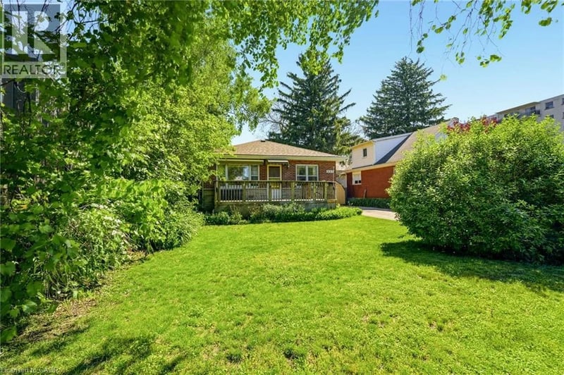 337 ST PAUL Street, Burlington, Ontario, L7R3K2, Burlington, Ontario — photo 1 of 5