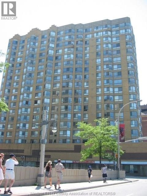 #1707 75 RIVERSIDE Drive East, Windsor, Ontario, N9A7C4, Windsor, Ontario — photo 1 of 5
