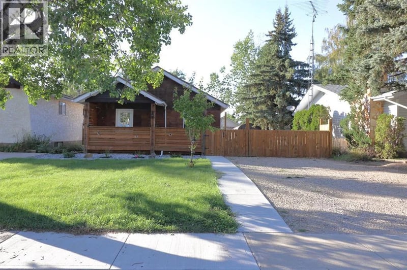 314 4 Street South, Vulcan, Alberta, T0L2B0, Vulcan, Alberta — photo 1 of 5