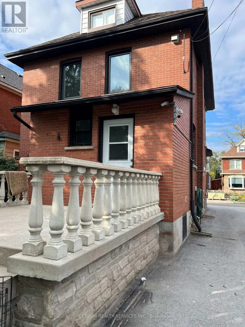 161 Rothsay Avenue, Hamilton (Delta), Ontario, L8M3G5, Hamilton (Delta), Ontario — photo 1 of 5