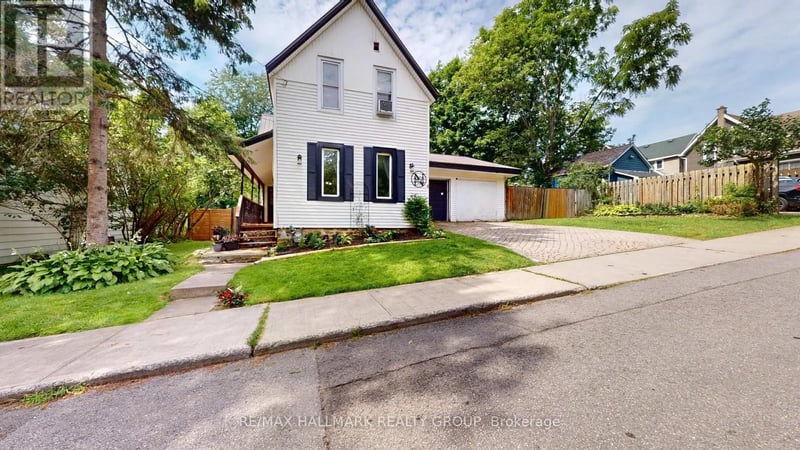 4 Franklin Street South, Brockville, Ontario, K6V5H6, Brockville, Ontario — photo 1 of 5