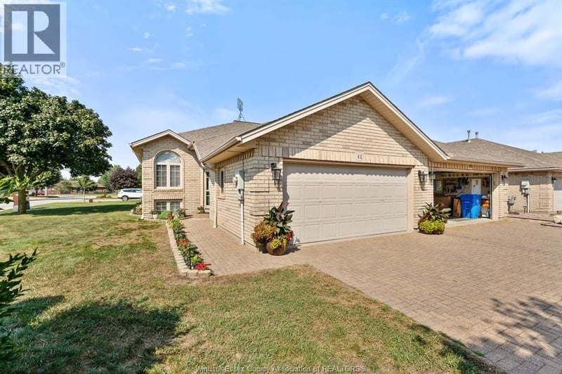 41 Queens Hill Crescent, Leamington, Ontario, N8H5M5, Leamington, Ontario — photo 1 of 5