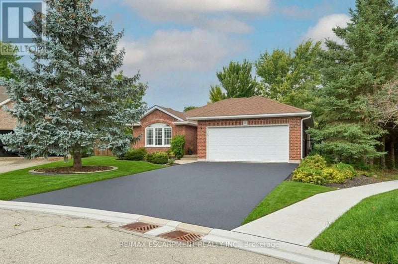 11 Simon Court, Norfolk (Waterford), Ontario, N0E1Y0, Norfolk (Waterford), Ontario — photo 1 of 5