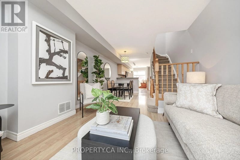 #24 1751 Lampman Avenue, Burlington (Uptown), Ontario, L7L6W2, Burlington (Uptown), Ontario — photo 1 of 5