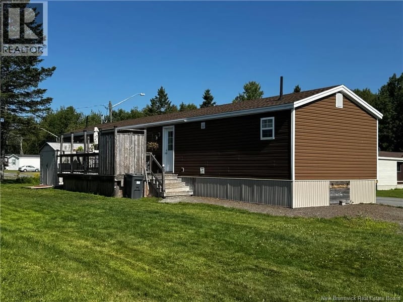 2 Leafwood Crescent, Fredericton, New Brunswick, E3B6N7, Fredericton, New Brunswick — photo 1 of 5