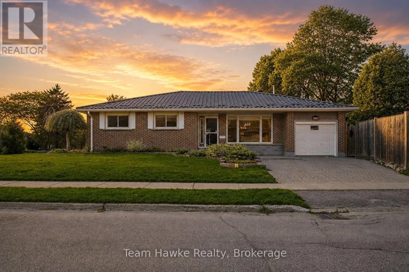 958 Montreal Street, Midland, Ontario, L4R1H2, Midland, Ontario — photo 1 of 5