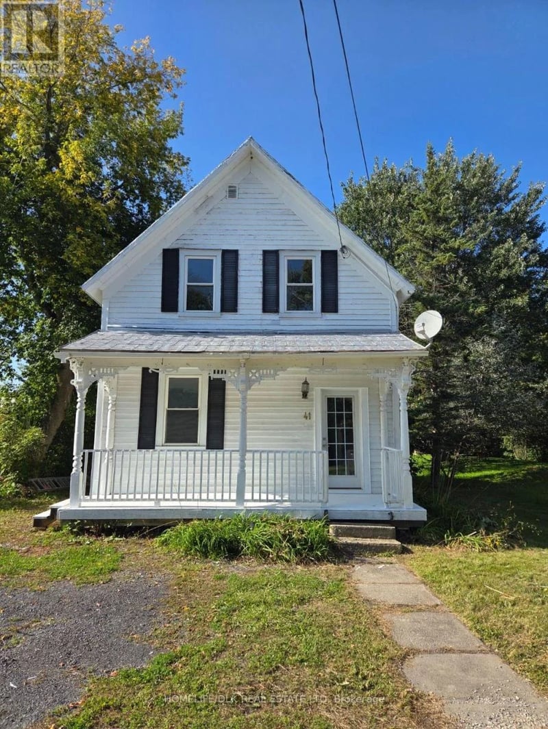 41 Main Street, South Stormont, Ontario, K0C1Y0, South Stormont, Ontario — photo 1 of 5