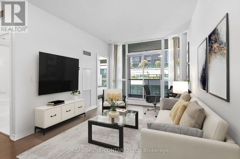 #415 12 Yonge Street, Toronto (Waterfront Communities), Ontario, M5E1Z9, Toronto (Waterfront Communities), Ontario — photo 1 of 5