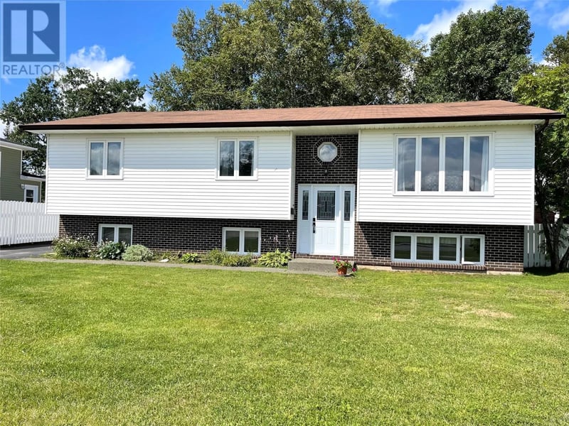 19 Gardner Street, Grand Falls-Windsor, Newfoundland & Labrador, A2A2X7, Grand Falls-Windsor, Newfoundland & Labrador — photo 1 of 5