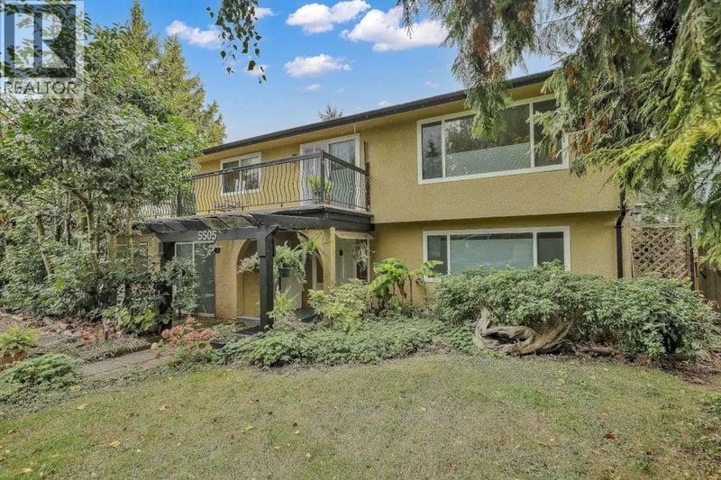 5505 18TH Avenue, Tsawwassen, British Columbia, V4M2J1, Tsawwassen, British Columbia — photo 1 of 5