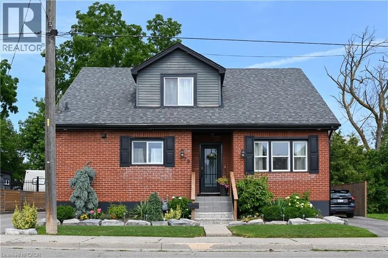 79 BRUNSWICK Street, Brantford, Ontario, N3T1G3, Brantford, Ontario — photo 1 of 5