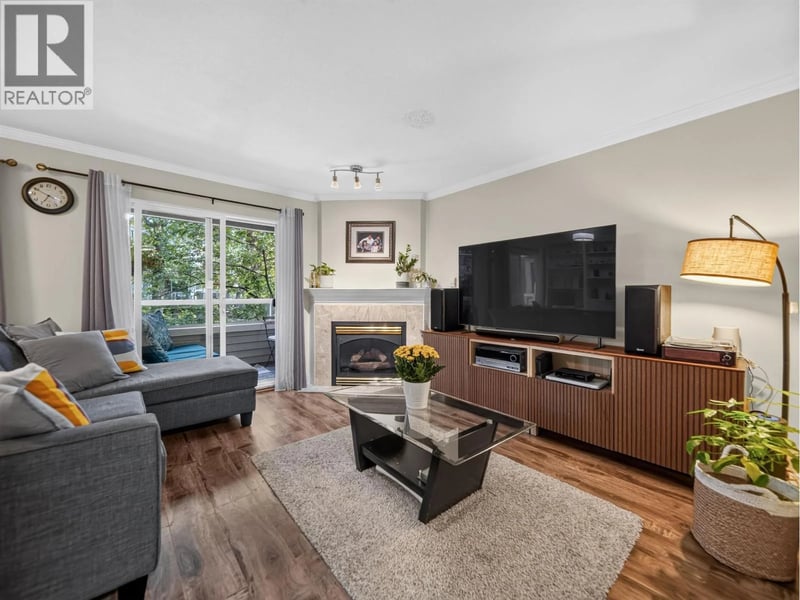 #7 828 16TH Street, North Vancouver, British Columbia, V7P1R3, North Vancouver, British Columbia — photo 1 of 5