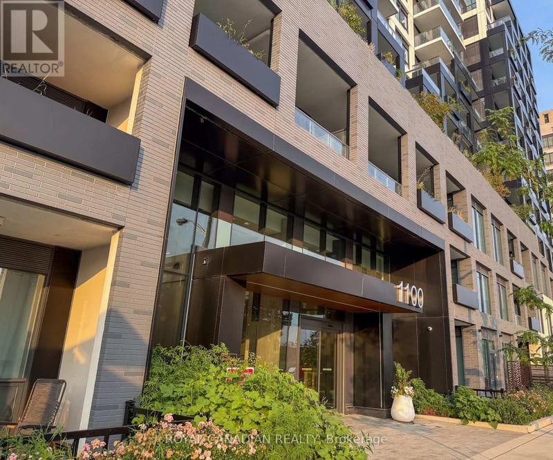 #PH06 1100 Sheppard Avenue West, Toronto (York University Heights), Ontario, M3K0E4, Toronto (York University Heights), Ontario — photo 1 of 5