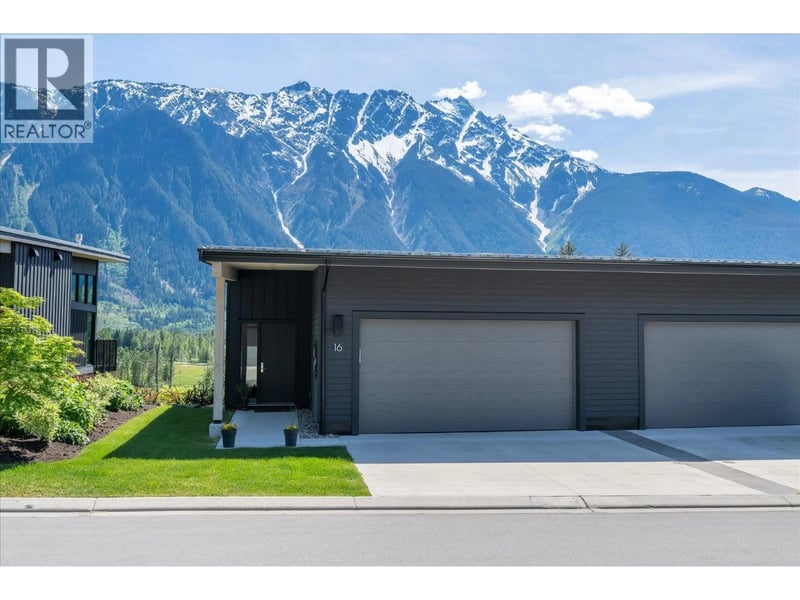 #16 4000 SUNSTONE Way, Pemberton, British Columbia, V0N2L3, Pemberton, British Columbia — photo 1 of 5