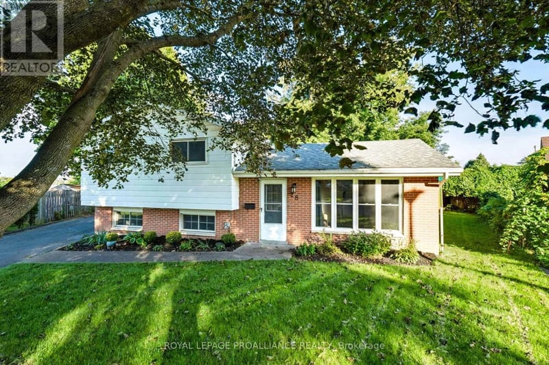 28 Massey Place, Brockville, Ontario, K6V3V9, Brockville, Ontario — photo 1 of 5