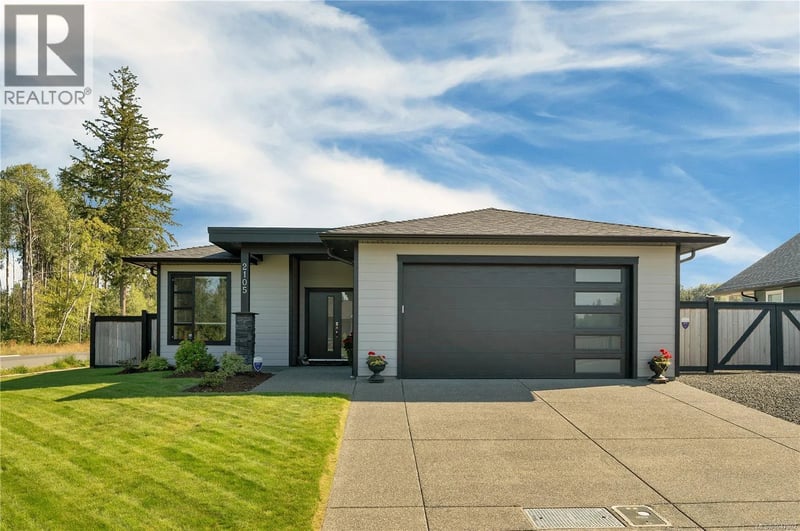 2105 Evergreen Road, Campbell River, British Columbia, V9W0C8, Campbell River, British Columbia — photo 1 of 5