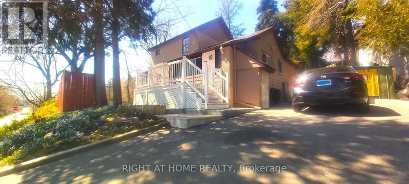 1 Edgebrook Drive, Toronto (Thistletown-Beaumonde Heights), Ontario, M9V1E1, Toronto (Thistletown-Beaumonde Heights), Ontario — photo 1 of 5