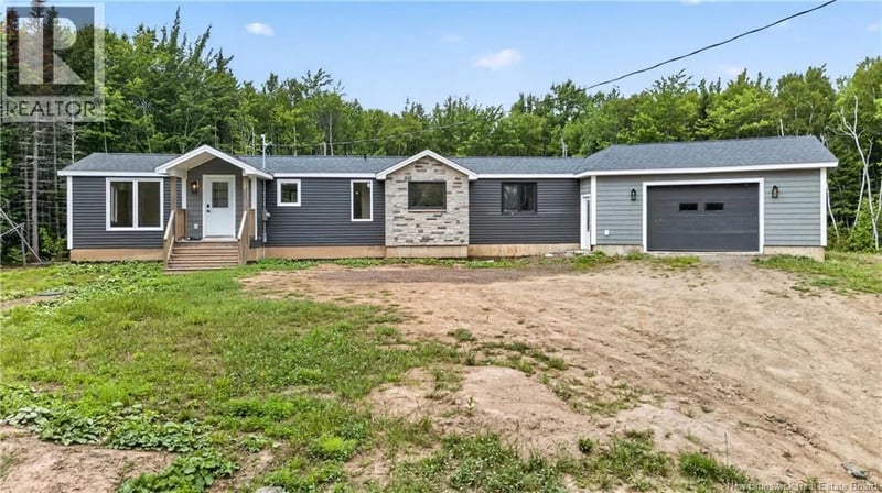 25-26 Roy Scenic Drive, Irishtown, New Brunswick, E1H2N5, Irishtown, New Brunswick — photo 1 of 5