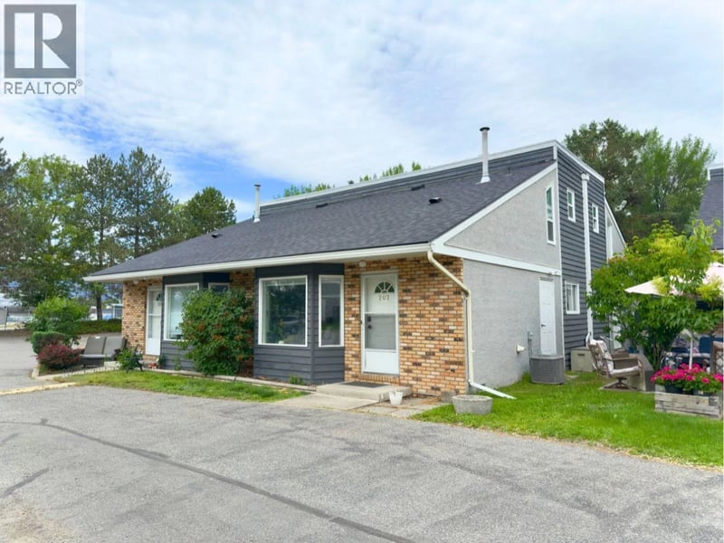 #202 3155 Gordon Drive, Kelowna, British Columbia, V1W3N5, Kelowna, British Columbia — photo 1 of 5