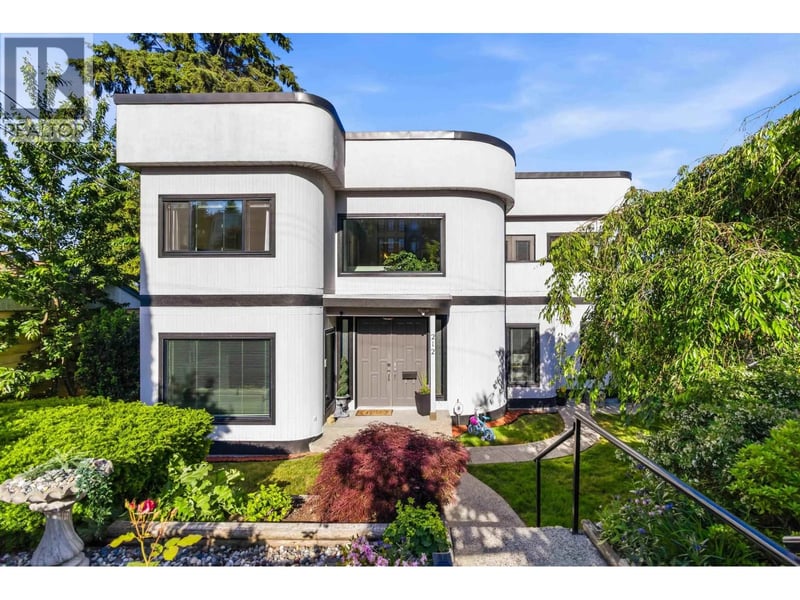 212 SEA Avenue, Burnaby, British Columbia, V5B1K5, Burnaby, British Columbia — photo 1 of 5