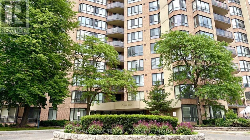 #211 20 Cherrytree Drive, Brampton (Fletcher's Creek South), Ontario, L6Y3V1, Brampton (Fletcher's Creek South), Ontario — photo 1 of 5