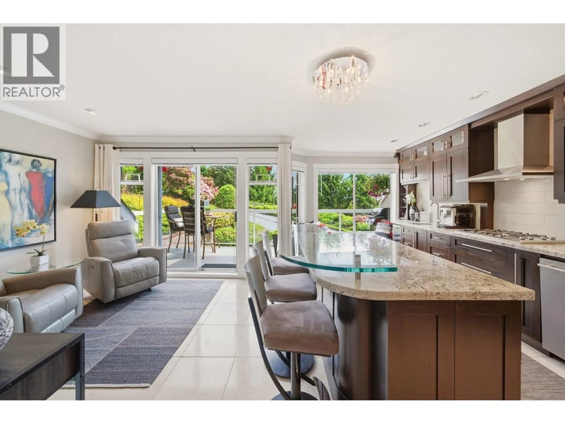 #38 72 JAMIESON Court, New Westminster, British Columbia, V3L5R6, New Westminster, British Columbia — photo 1 of 5
