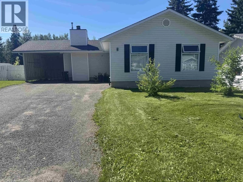5 CUT THUMB Place, Mackenzie, British Columbia, V0J2C0, Mackenzie, British Columbia — photo 1 of 5