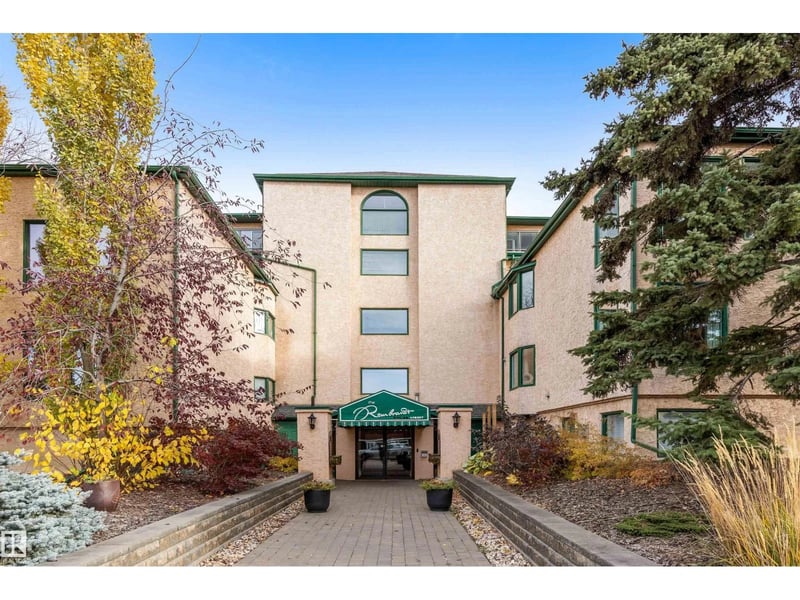 #205 9131 99 ST NW, Edmonton, Alberta, T6E3V9, Edmonton, Alberta — photo 1 of 5