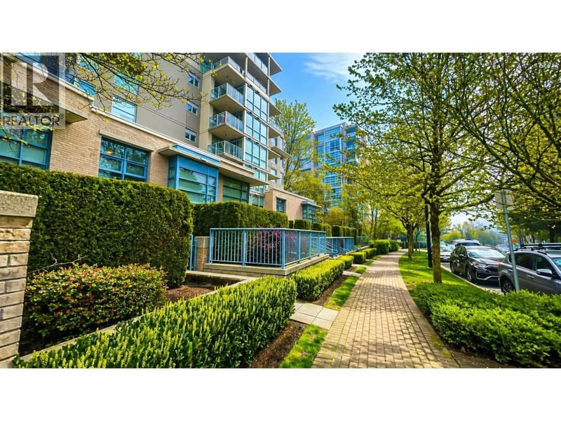 #601 9266 UNIVERSITY Crescent, Burnaby, British Columbia, V5A4Z1, Burnaby, British Columbia — photo 1 of 5