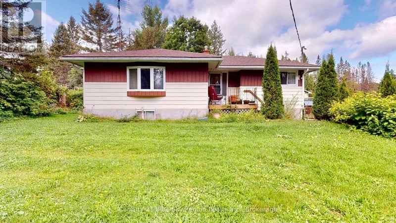76 S. Horn Lake Road, Burk's Falls, Ontario, P0A1C0, Burk's Falls, Ontario — photo 1 of 5