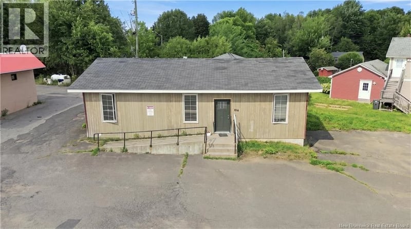 214 Main Street, Minto, New Brunswick, E4B3R3, Minto, New Brunswick — photo 1 of 5