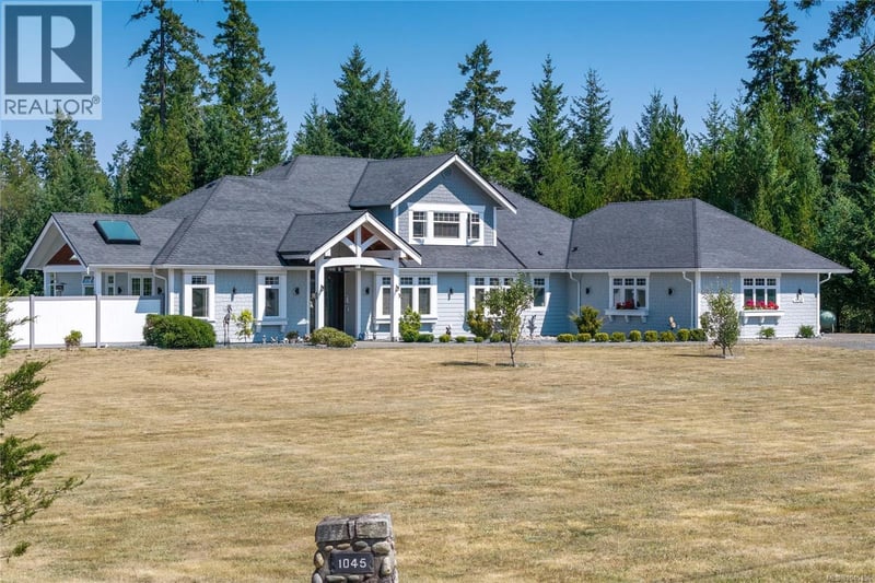 1045 Matuka Drive, Nanoose Bay, British Columbia, V9P9L3, Nanoose Bay, British Columbia — photo 1 of 5