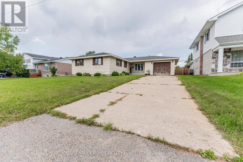 3 Clark Street, Kapuskasing, Ontario, P5N1L3, Kapuskasing, Ontario — photo 1 of 5
