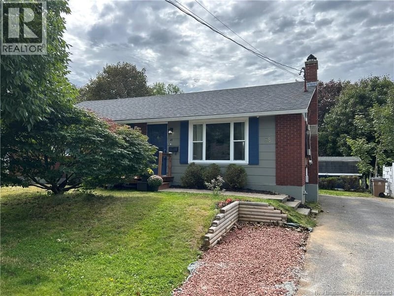 68 Champlain Drive, Saint John, New Brunswick, E2J3C8, Saint John, New Brunswick — photo 1 of 5