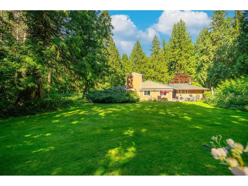 13425 WOODCREST Drive, Surrey, British Columbia, V4P1W3, Surrey, British Columbia — photo 1 of 5