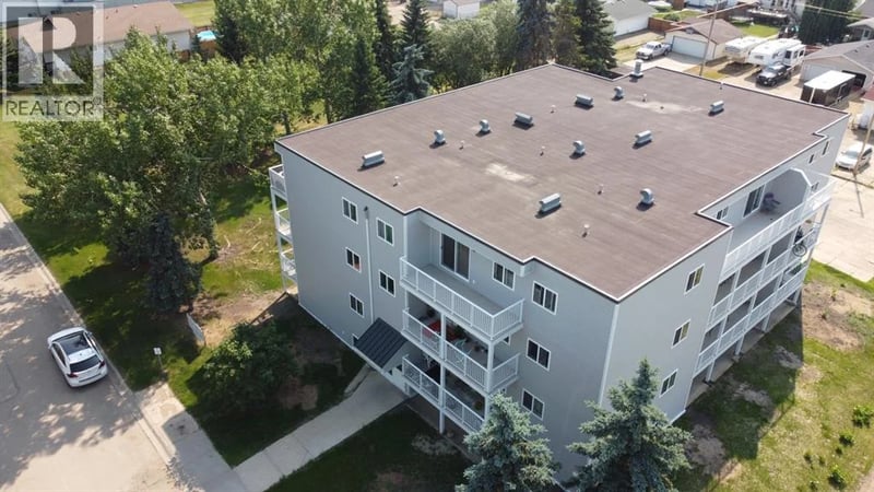 5418 52 Street, Camrose, Alberta, T4V4A6, Camrose, Alberta — photo 1 of 5